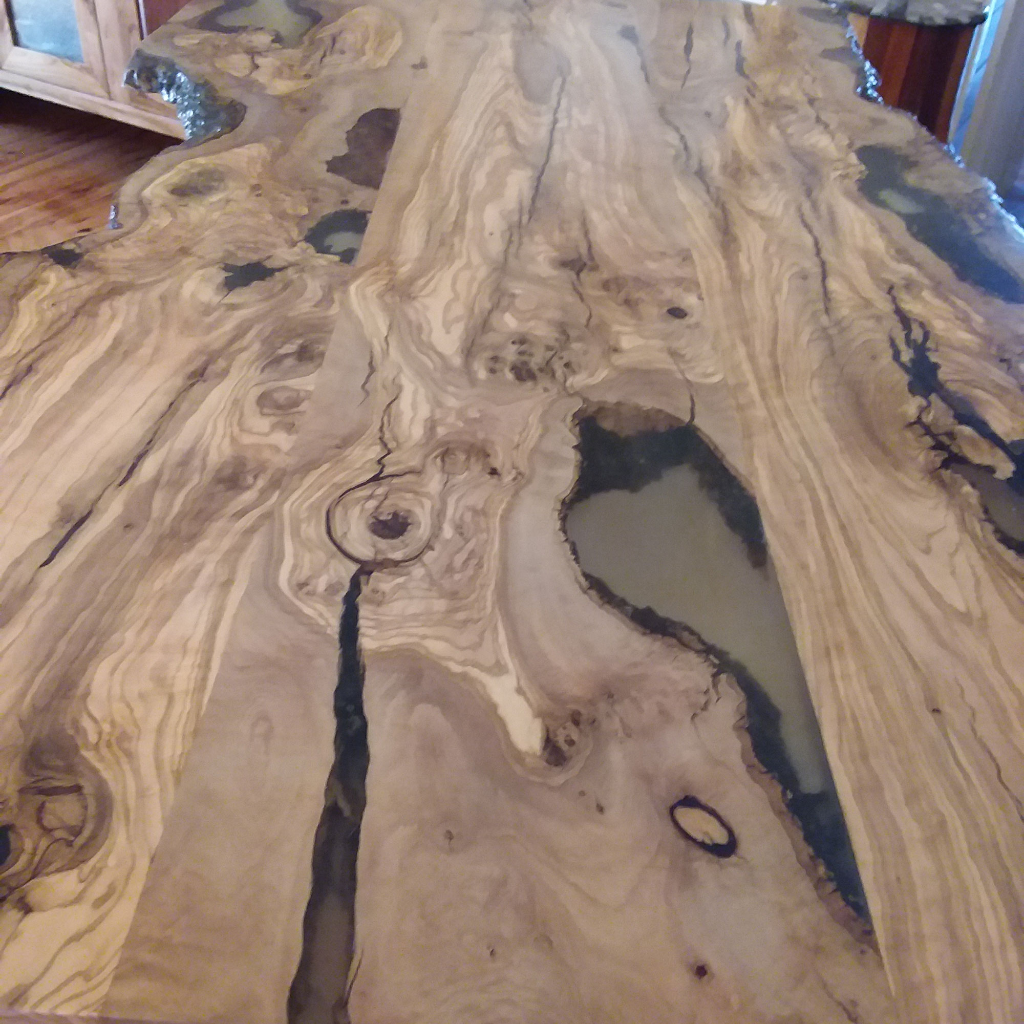 Dead_finish_olive_dining_table_sq